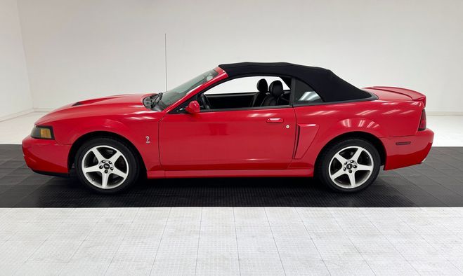 Ford Mustang SVT Cobra Convertible Rouge de 2004