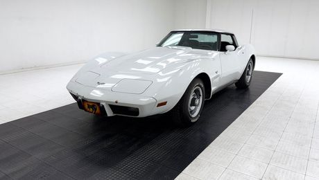 Chevrolet Corvette Coupe 1977 d'occasion a Paris (75)