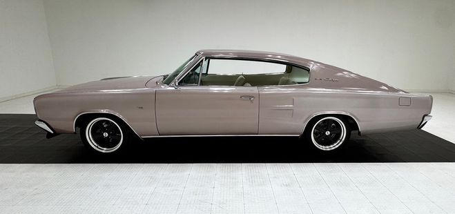 Dodge Charger Hardtop Lilac de 1966