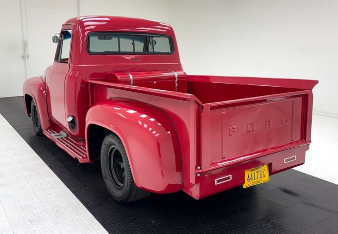 Ford F100 Pickup Rouge de 1955