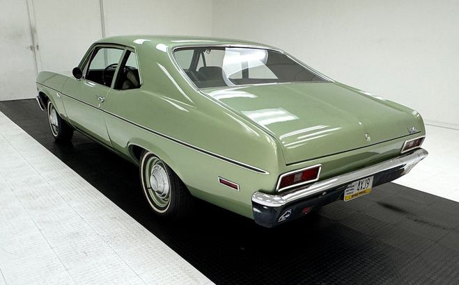 Chevrolet Nova 2 Door Sedan Vert de 1970