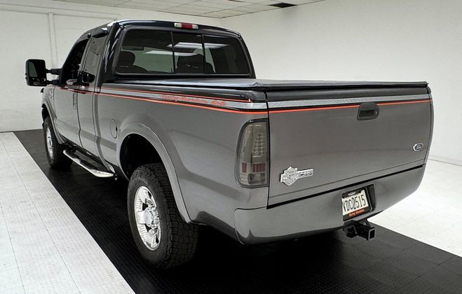 Ford F250 Super Duty 4x4 Supercab Harley Davidson  Noir de 2004