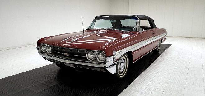 Oldsmobile Starfire Convertible Rouge de 1961