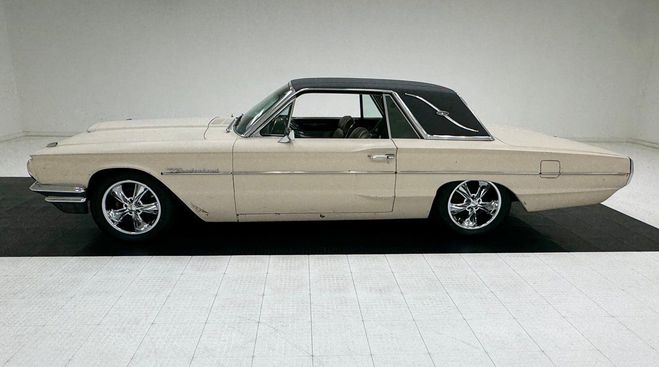 Ford Thunderbird Landau Hardtop Beige de 1964