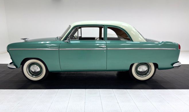 Jeep Willys Aero Falcon 2 Door Sedan Vert de 1953