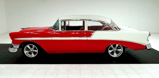 Chevrolet 150 2-Door Sedan Rouge de 1956