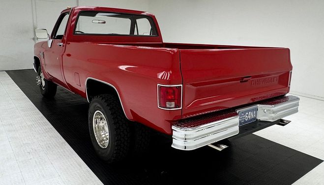 Chevrolet C30 Custom Deluxe Dually Long Bed Pickup Rouge de 1987