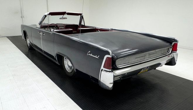 Lincoln Continental Convertible Bleu de 1961