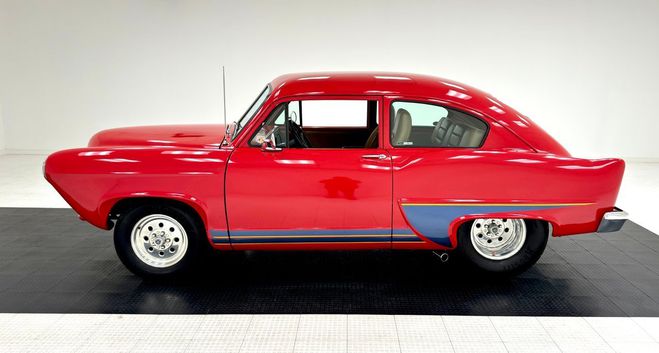 Kaiser Henry J  Rouge de 1951