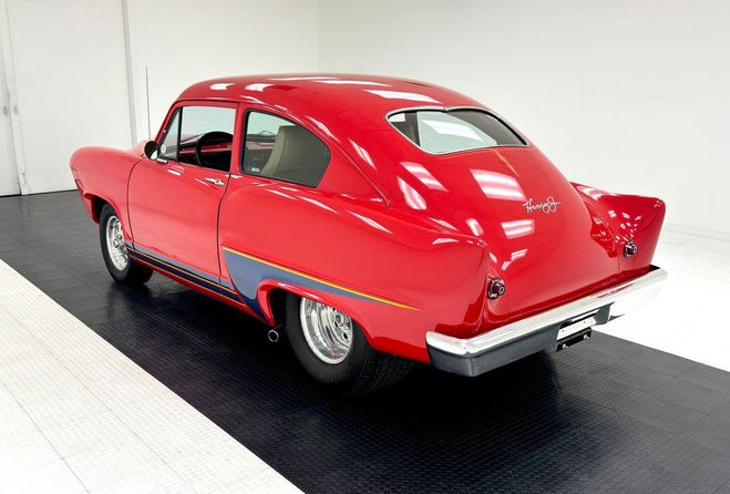 Kaiser Henry J  Rouge de 1951