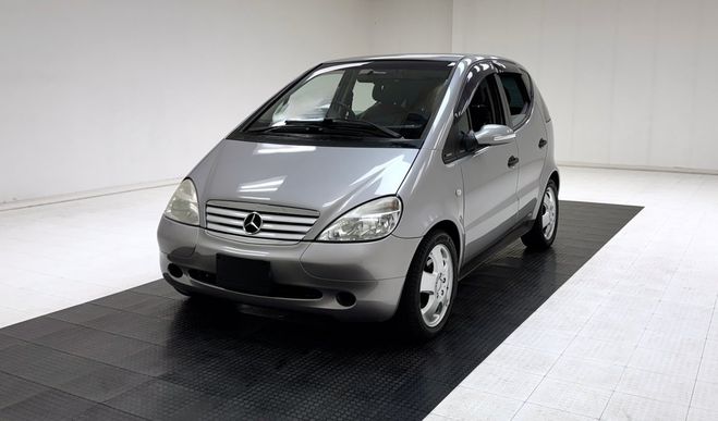 Mercedes Classe A A190 Avantgarde Sedan Gris Argent de 2000