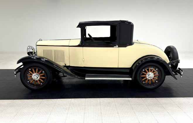 Plymouth Model U Deluxe Coupe Creme de 1929