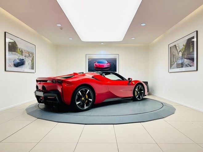Ferrari SF90 Hybride Rouge de 