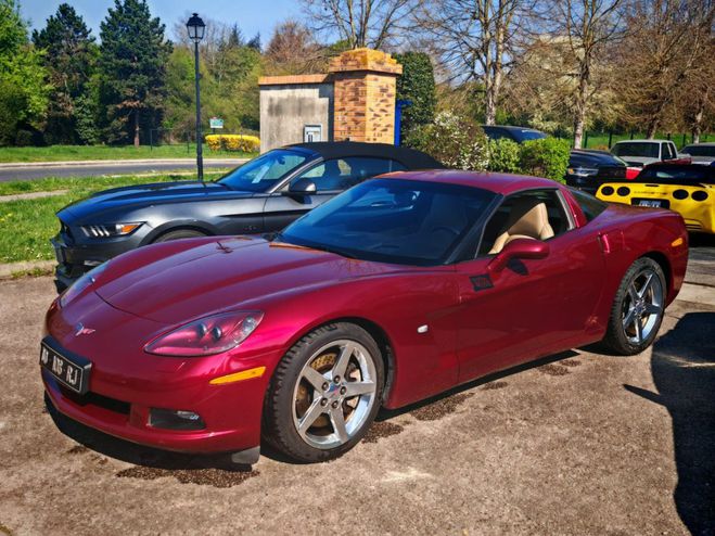 Chevrolet Corvette C6 bordeaux de 2006