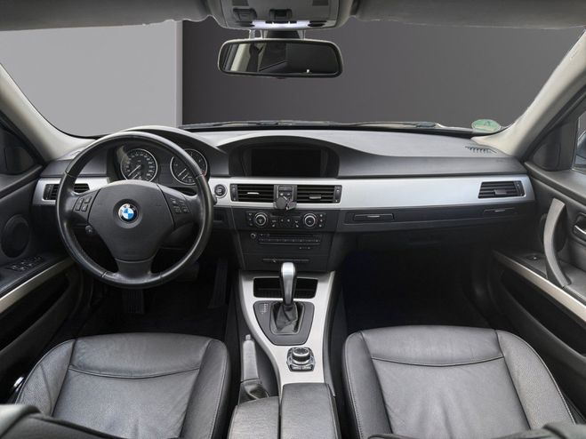 BMW Serie 3 E90 LCI 325d 204 ch Edition Luxe A toit  Noir de 2010