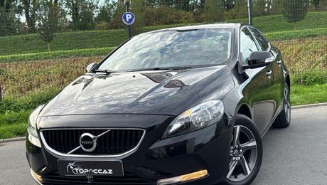Volvo V40 D2 120CH MOMENTUM BUSINESS * 2016 * 148. 2016 d'occasion a  La Chapelle-d'Armenti�res (59)