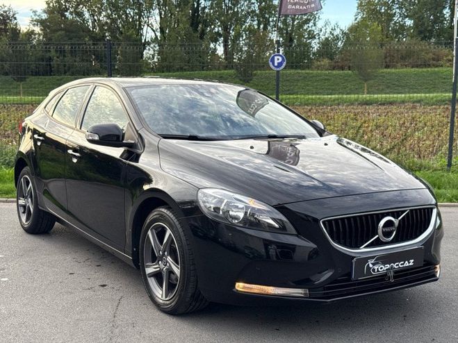 Volvo V40 D2 120CH MOMENTUM BUSINESS * 2016 * 148. NOIR de 2016