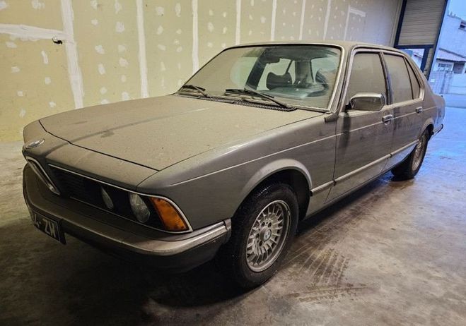 BMW Serie 7 (E23) 728I 6 CYLINDRES BOITES AUTOMATIQU Gris de 1982