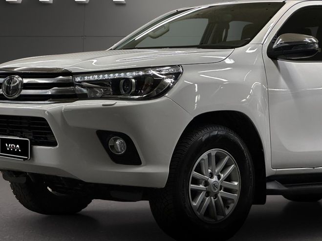 Toyota Hilux 2.4 4x4 DOUBLE CABINE 150cH Blanc de 2018