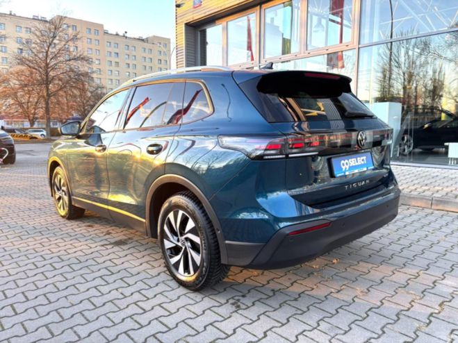 Volkswagen Tiguan R-Line 2.0 TDI 150ch DSG Carplay Chargeu Bleu de 2024