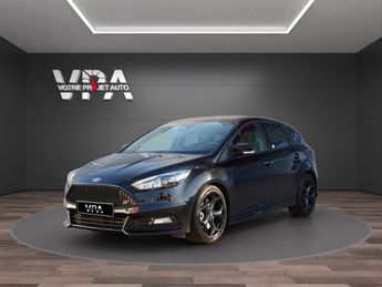  Voir d&eacute;tails -Ford Focus ST � 2.0 EcoBoost 250ch � Si�ges chauffa &agrave; Eysines (33)