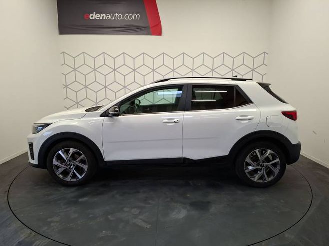 Kia Stonic 1.0 T-GDi 120 ch MHEV BVM6 GT Line blanc de 2023