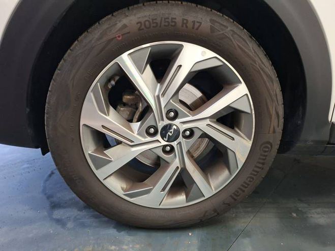 Kia Stonic 1.0 T-GDi 120 ch MHEV BVM6 GT Line blanc de 2023