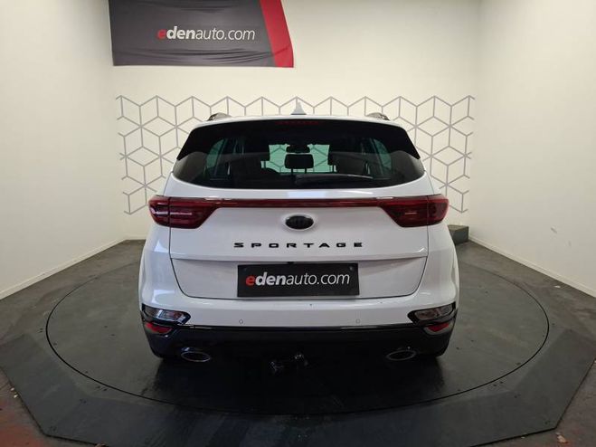 Kia Sportage 1.6 CRDi 136ch MHEV ISG DCT7 4x2 Black E blanc de 2021
