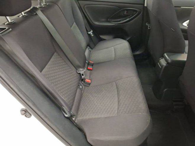 Toyota Yaris Cross Hybride 116h 2WD Dynamic Business  blanc de 2024
