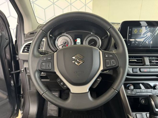 Suzuki SX4 1.5 Dualjet Hybrid Auto Privil�ge gris de 2024
