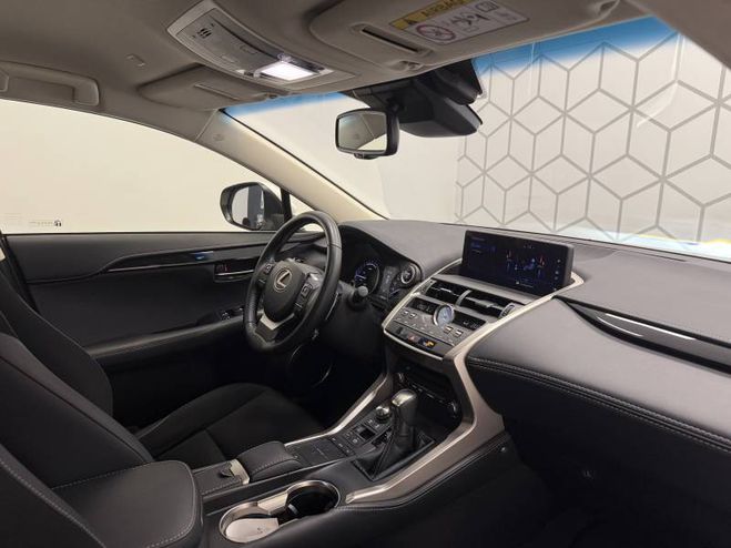 Lexus NX 300h 2WD Pack E-CVT blanc de 2017