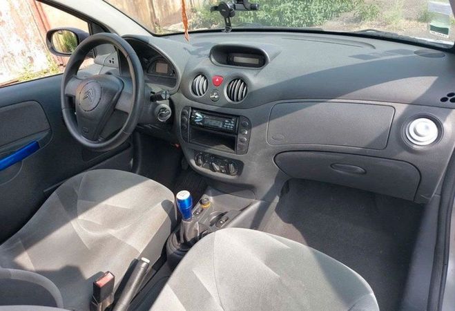 Citroen C2 Ambiance 1.1L 60CV Gris de 2004