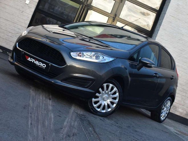 Ford Fiesta 1.0 EcoBoost Sync Edition Xenon Trekhaak Gris M�tallis� de 