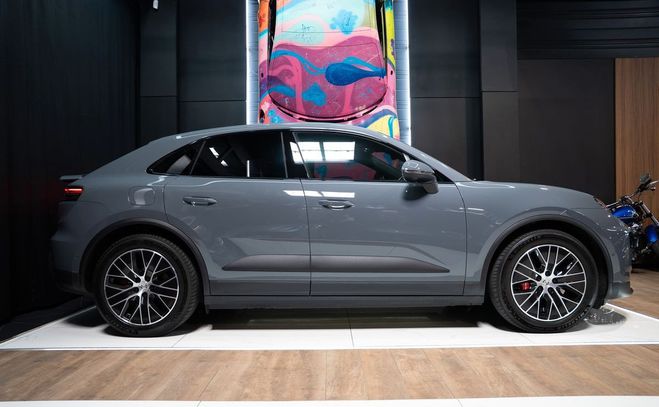 Porsche Macan 4S 516ch | 1�re main PTS Si�ges �lectriq Gris de 2024