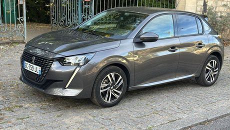 Peugeot 208 1.2 PureTech 100ch S&S Allure EAT8 GARAN 2021 d'occasion a Rueil-Malmaison (92)