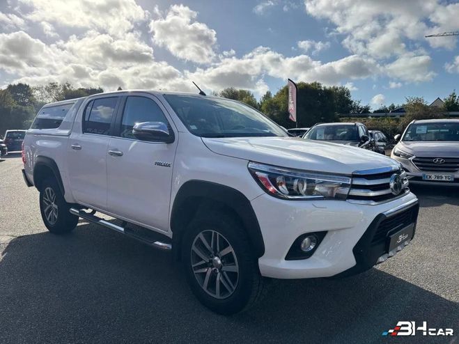 Toyota Hilux DOUBLE CABINE 2.4 D4D 150 LOUNGE 4X4 BVA Blanc de 2019