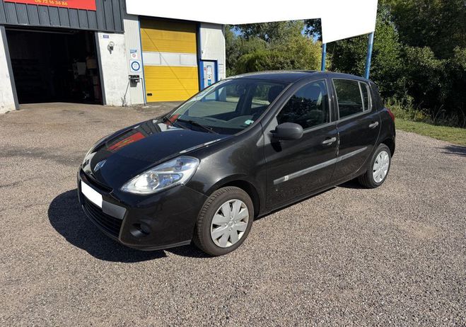 Renault Clio III Phase 2 1,5 DCI 70ch 4ch Noir de 2009