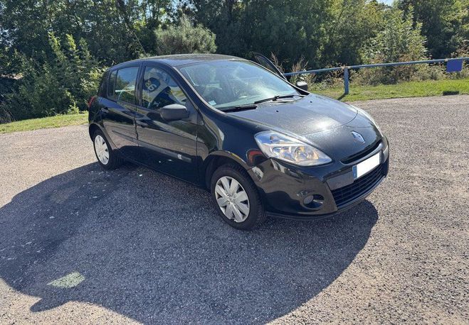 Renault Clio III Phase 2 1,5 DCI 70ch 4ch Noir de 2009