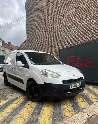  Voir d&eacute;tails -Peugeot Partner 1,6HDi &agrave; Douai (59)