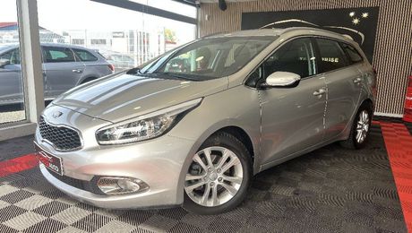 Kia Ceed d SW 1.6 CRDI 128 ch Active 2012 d'occasion a Creuzier-le-Vieux (03)