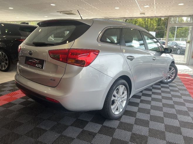 Kia Ceed d SW 1.6 CRDI 128 ch Active Grise de 2012