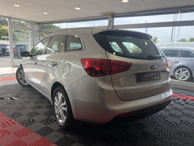 Kia Ceed d SW 1.6 CRDI 128 ch Active Grise de 2012