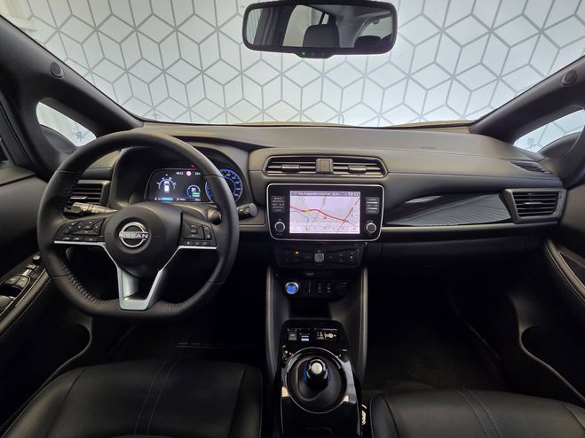 Nissan Leaf Leaf Electrique 40kWh N-Connecta 5p Blanc de 2025