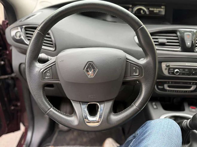 Renault Scenic 1.2 TCE 115CH ENERGY ZEN ROUGE de 2014