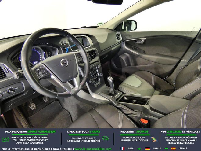 Volvo V40 T2 122 ch BVM Blanc de 2019