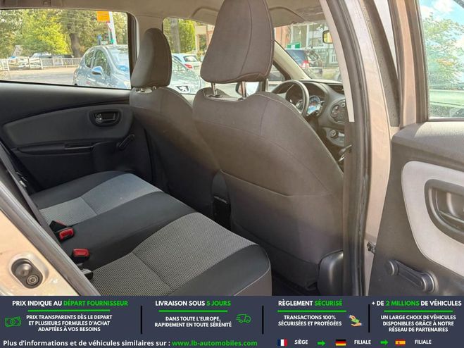 Toyota Yaris 1,5-l-VVT-i Hybrid CVT Comfort Brun M�tallique de 2015