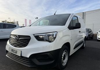  Voir d&eacute;tails -Opel Combo CARGO M 650KG BLUEHDI 100CH S&S FLEXCARG &agrave; Charmeil (03)