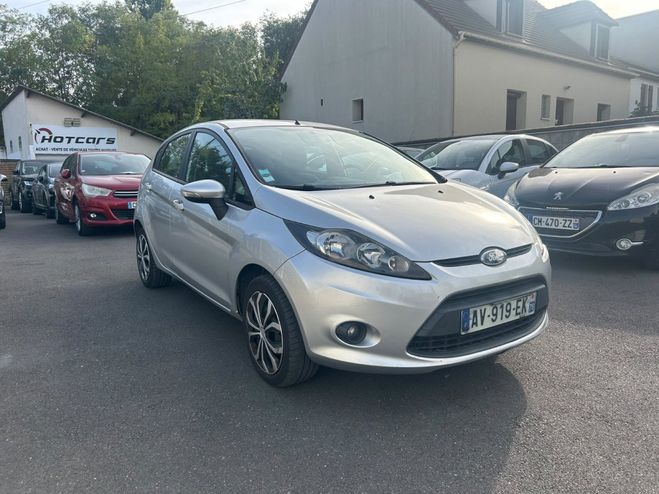 Ford Fiesta 1.25 82 Trend Gris de 2010