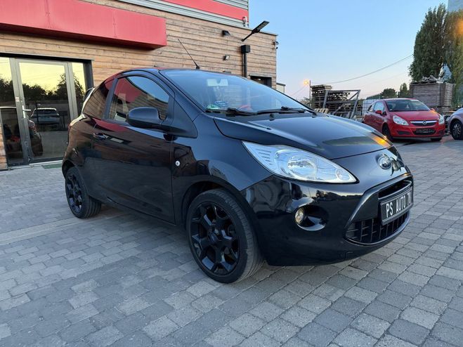 Ford KA Titanium Noir Verni de 2013
