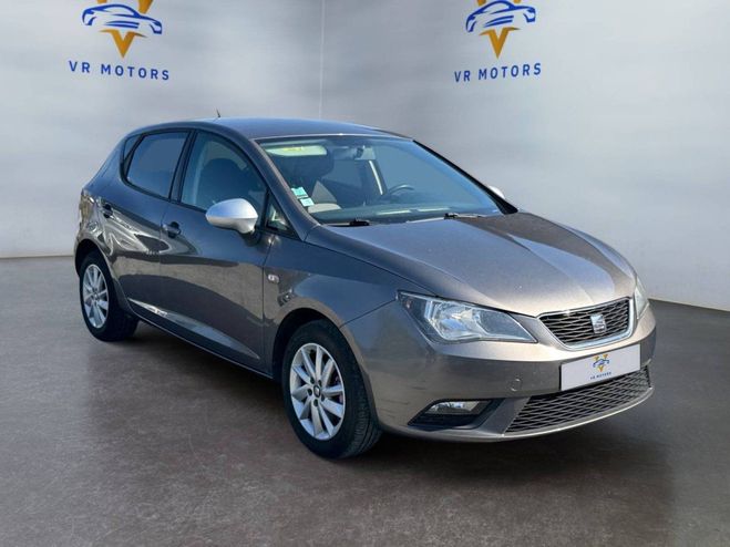 Seat Ibiza 1.6 TDI 105 STYLE BVM5 ? DISTRIBUTION FA GRIS de 2015